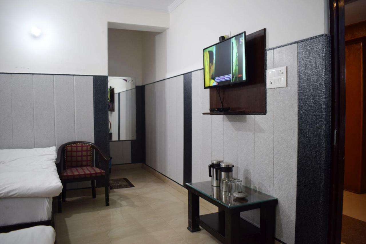 Hotel Thakur Ji Haridwār Zewnętrze zdjęcie