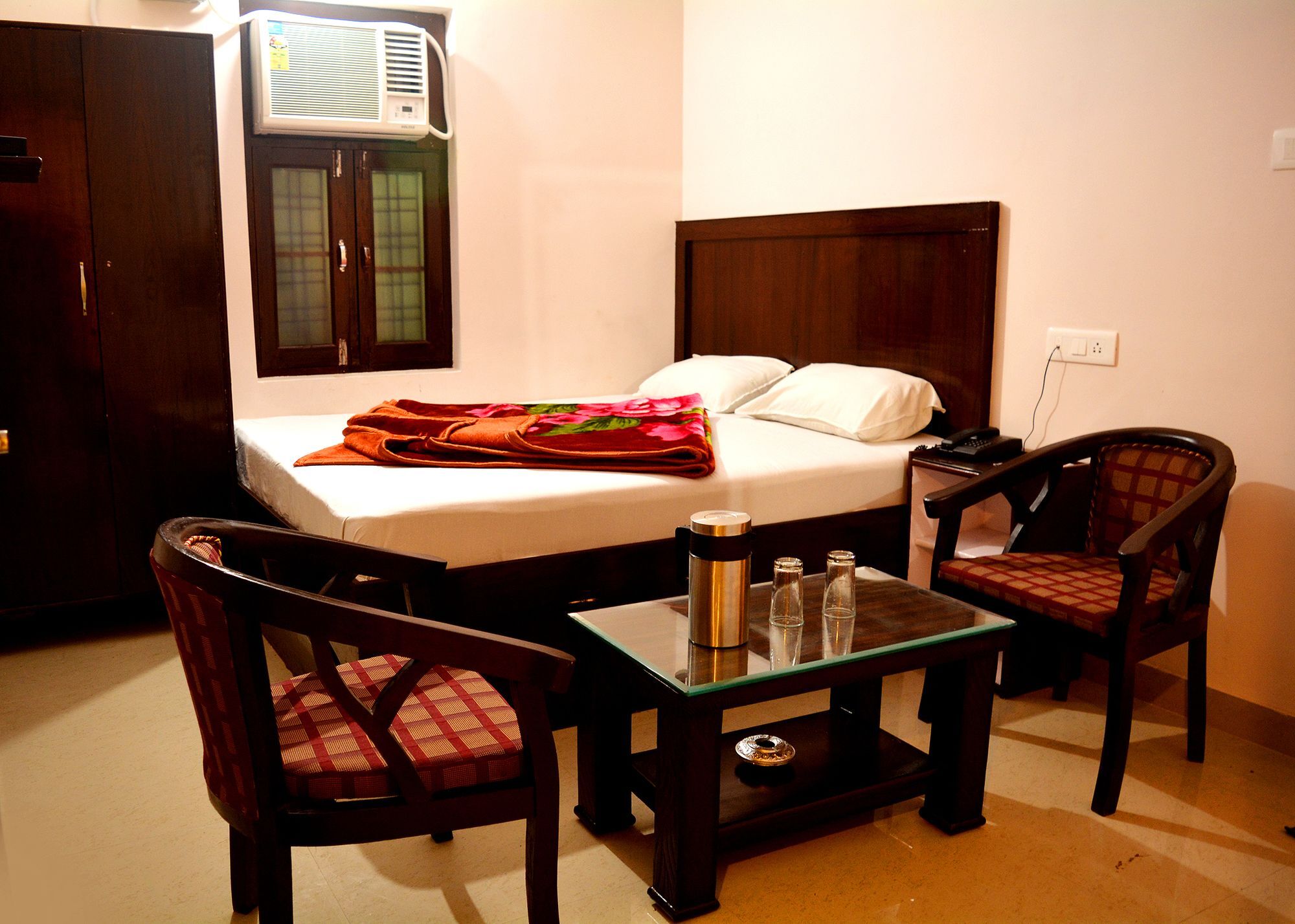 Hotel Thakur Ji Haridwār Zewnętrze zdjęcie